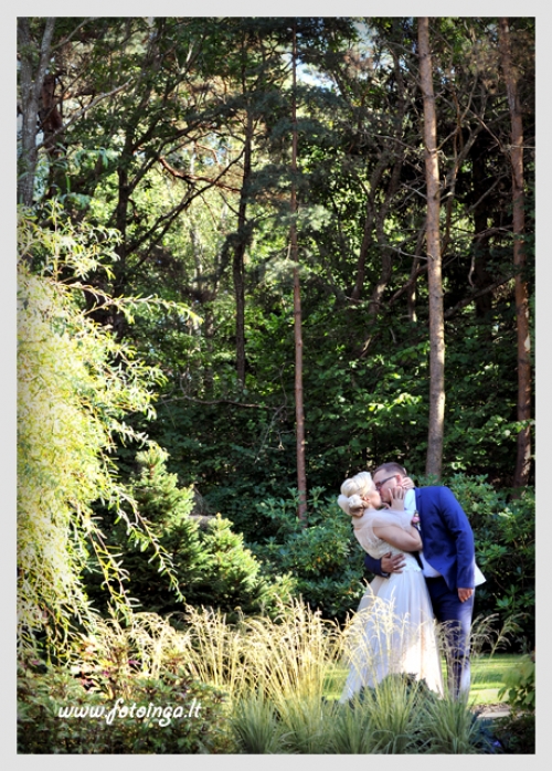 Foto paslaugos, fotografija Jaunavedžių fotosesijos. Ikivestuvinės fotosesijos. Povestuvinės 