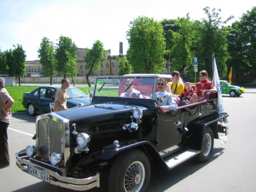 Limuzinai vestuvėms ROLLS ROYCE Limuzino nuoma