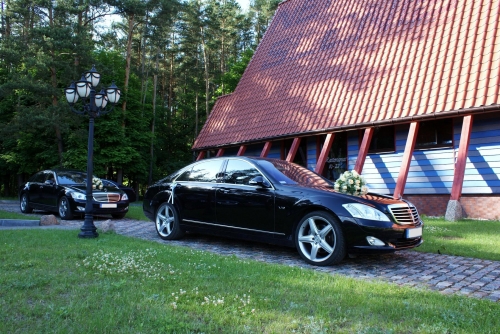 Limuzinai vestuvėms Bentley, Maybach, Mercedes-Benz limuzinų nuoma