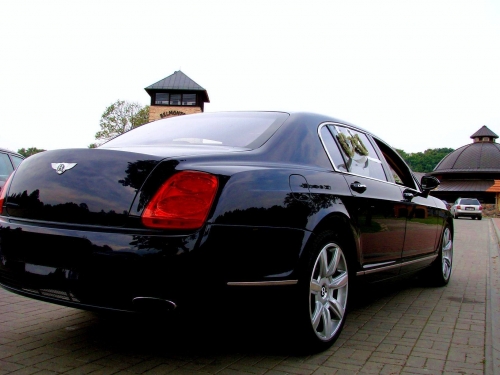 Limuzinai vestuvėms Bentley, Maybach, Mercedes-Benz limuzinų nuoma