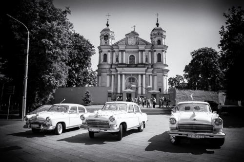 Automobilių nuoma Volga 21 (yra Baltos ir Juodos) ir MERCEDES S-126,221,222