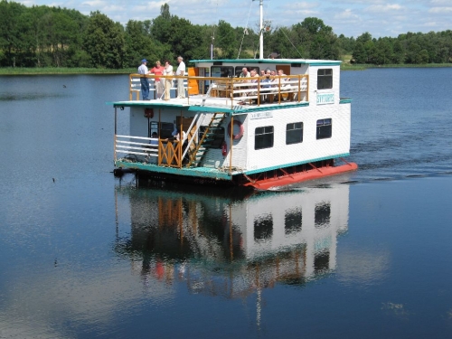 Restoranai, kavinės, barai Erdvi salė jūsų šventei! Galime priimti iki 80 žmonių.