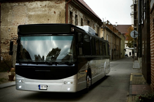 Limuzinai vestuvėms Limobusų - limuzinų autobusų nuoma Vestuvėms