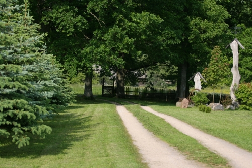 Sodybos, dvarai, vilos Karpavičių sodyba