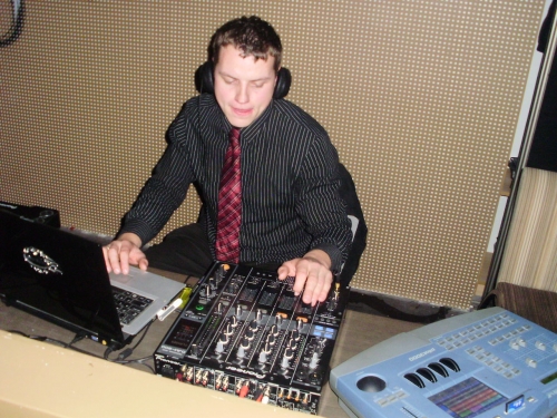 Muzikantai vestuvėms Vestuvių DJ'us