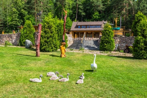 Sodybos, dvarai, vilos "Karališka vila" vieta vestuvėms iki (70 Žm.) Kaina nuo 850 eur