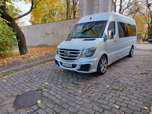 Mikroautobusų, autobusų nuoma Prabangus VIP-BUS  Mercedes-Sprinter  mikroautobusas