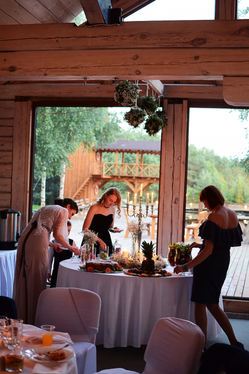 Restoranai, kavinės, barai AERODREAM - poilsio centras