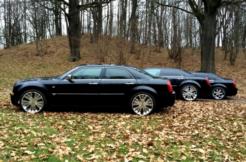 Automobilių nuoma www.arnoauto.lt  CHRYSLER 300C nuoma