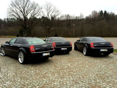 Automobilių nuoma www.arnoauto.lt  CHRYSLER 300C nuoma