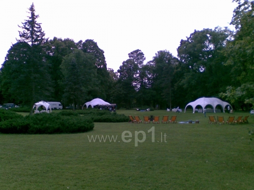 Palapinės Išskirtinių paviljonų, palapinių, pavėsinių nuoma Jūsų šventei.