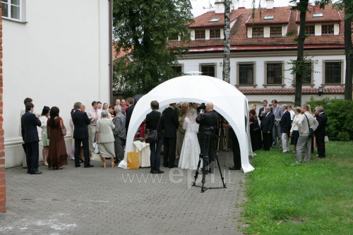 Palapinės Išskirtinių paviljonų, palapinių, pavėsinių nuoma Jūsų šventei.