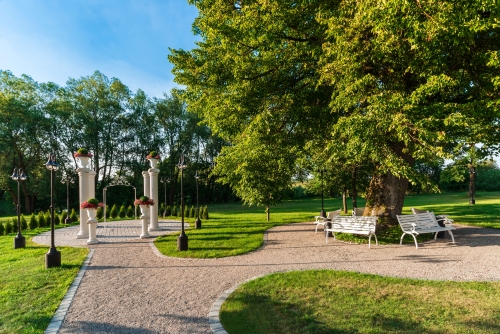 Restoranai, kavinės, barai Pokylių pobūvių salė talpinanti iki 150 asmenų 