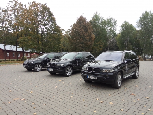 Automobilių nuoma BMW X5 Automobiliu nuoma automobiliai vestuvems Vestuviniai autom