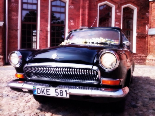 Automobilių nuoma Nuomojame 1961- ųjų Volgą GAZ 21.