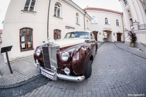 Limuzinai vestuvėms Limuzinai Rolls Royce, Cadillac Eldorado Jūsų vestuvėms