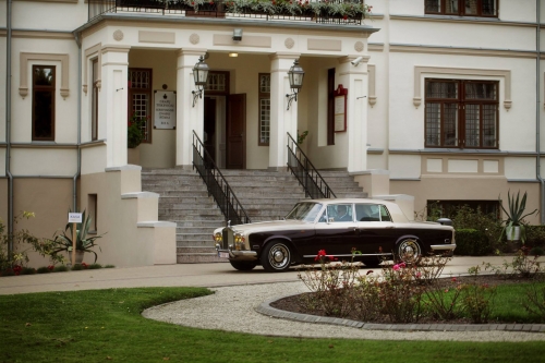 Automobilių nuoma Nuomojamas Rolls Royce Silver Shadow 1975m. 