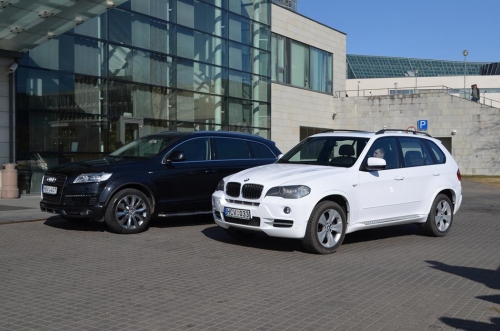 Automobilių nuoma Baltas BMW X5, BMW 5 Klases, X5, Audi Q7 