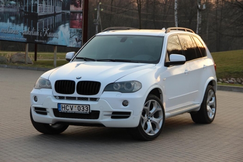 Automobilių nuoma Baltas BMW X5, BMW 5 Klases, X5, Audi Q7 