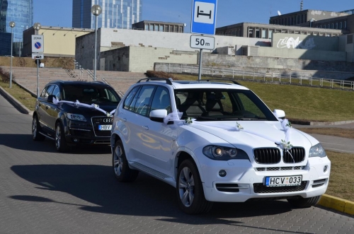 Automobilių nuoma Baltas BMW X5, BMW 5 Klases, X5, Audi Q7 