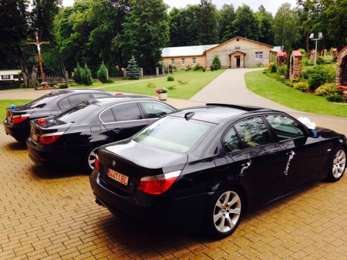 Automobilių nuoma Baltas BMW X5, BMW 5 Klases, X5, Audi Q7 