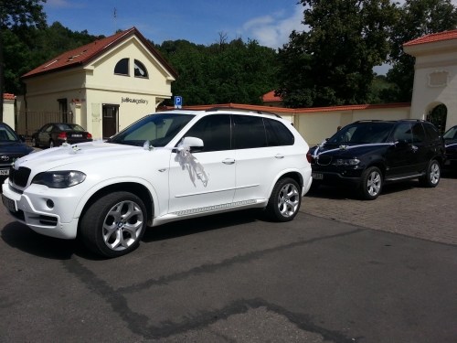 Automobilių nuoma Baltas BMW X5, BMW 5 Klases, X5, Audi Q7 