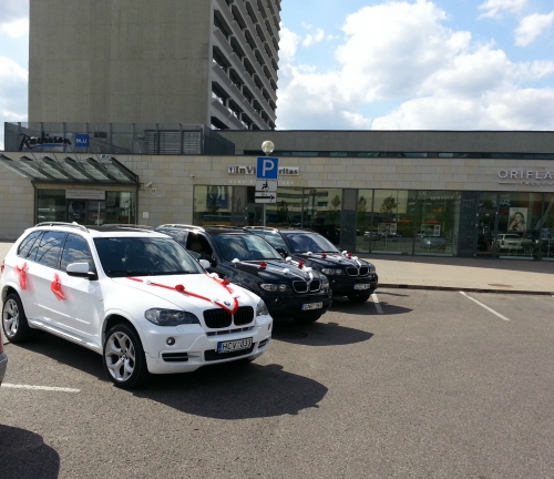 Automobilių nuoma Baltas BMW X5, BMW 5 Klases, X5, Audi Q7 