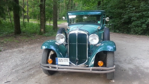 Automobilių nuoma 1931 m. CHRYSLER automobilis