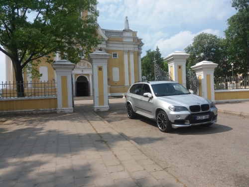 Automobilių nuoma Nebrangiai pavežioju vestuves su legendiniu chrysler Panevėžys