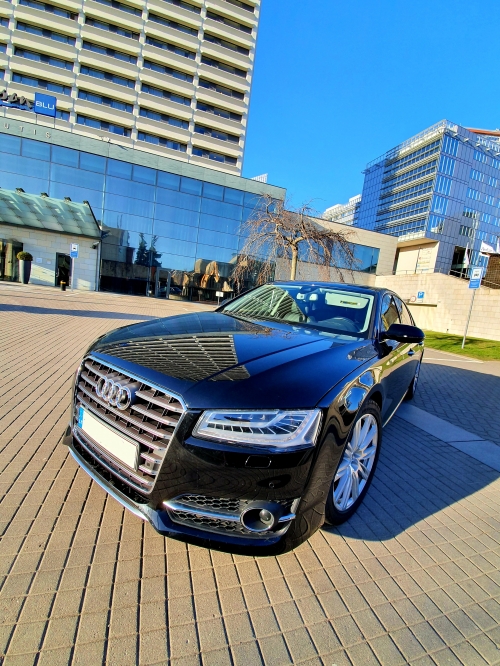 Automobilių nuoma Audi A8 Long 2017 nuoma vestuvėms