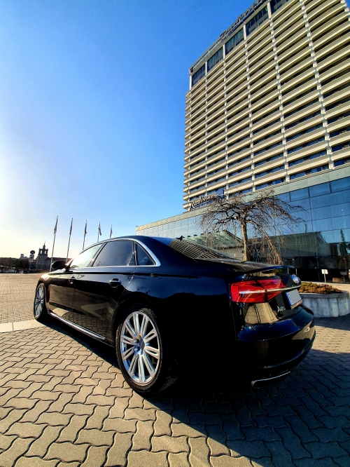 Automobilių nuoma Audi A8 Long 2017 nuoma vestuvėms