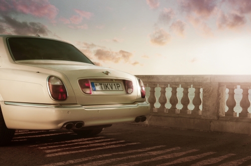 Limuzinai vestuvėms Bentley Arnage rankų darbo Limuzinas Jūms