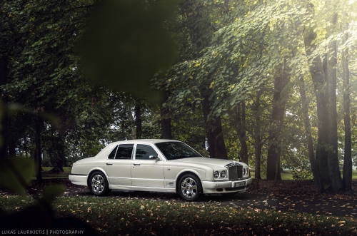 Limuzinai vestuvėms Bentley Arnage rankų darbo Limuzinas Jūms