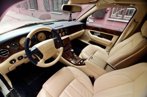 Limuzinai vestuvėms Bentley Arnage rankų darbo Limuzinas Jūms