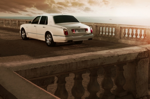 Automobilių nuoma Bentley Arnage rankų darbo automobilis Jūms