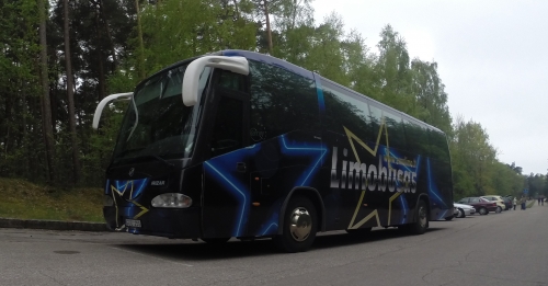 Limuzinai vestuvėms Limuzinai nuo 10 iki 35 vietų. Limo Busas - Party Busas