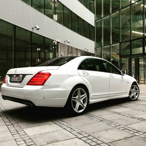 Automobilių nuoma Mercedes E200, S500L, V200d automobilių nuoma vestuvėms :)