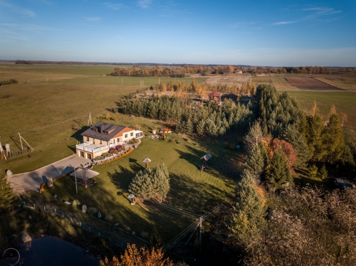 Sodybos, dvarai, vilos Kaimo turizmo sodyba "Marių pavėsy"