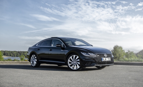 Automobilių nuoma VW Arteon nuoma vestuvėms