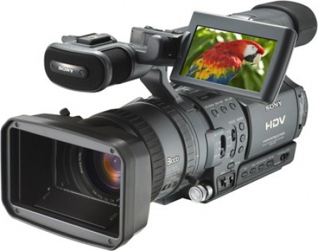 Filmuoju su SONY HDR-FX1E HDV kamera. 16x9  placiaekranis formata logo