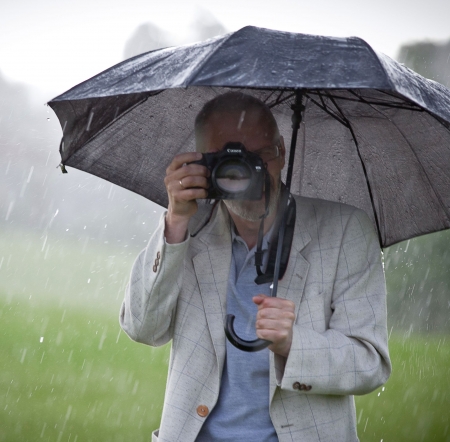 Reportažinė vestuvių fotografija, pageidaujant statytinė. logo